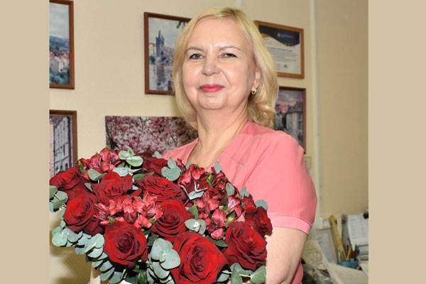 Сегодня коллектив МОКМЦ тепло поздравил с личным юбилеем Галину Алексеевну Рудневу